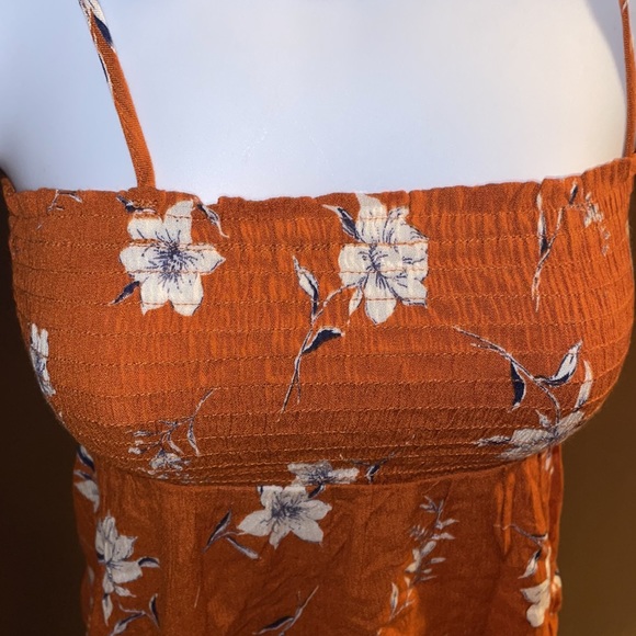 ‼️CLEARANCE‼️Orange Floral Spaghetti Strap 🤍🧡 - Picture 6 of 14